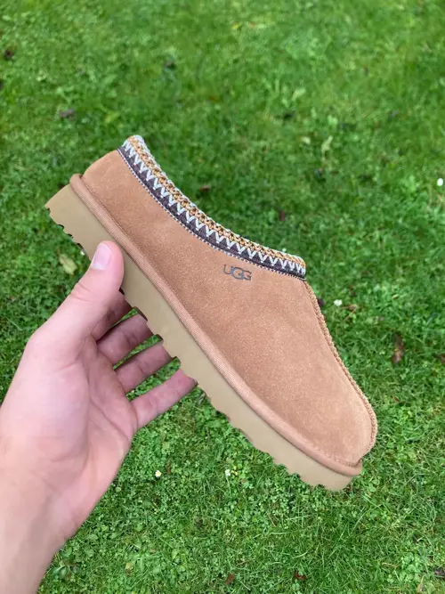 UGG Tasman Chestnut