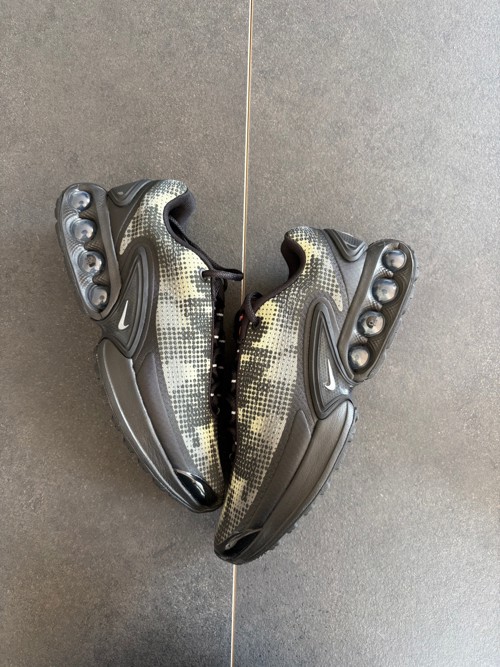 Nike Nike DN Black Olive Aura Medium Olive Metallic Silver
