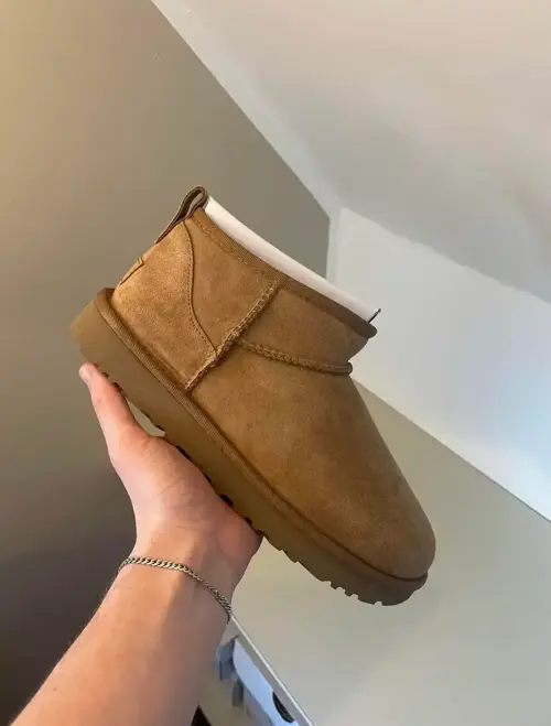 UGG Ultra Mini / Mini Boot Chestnut