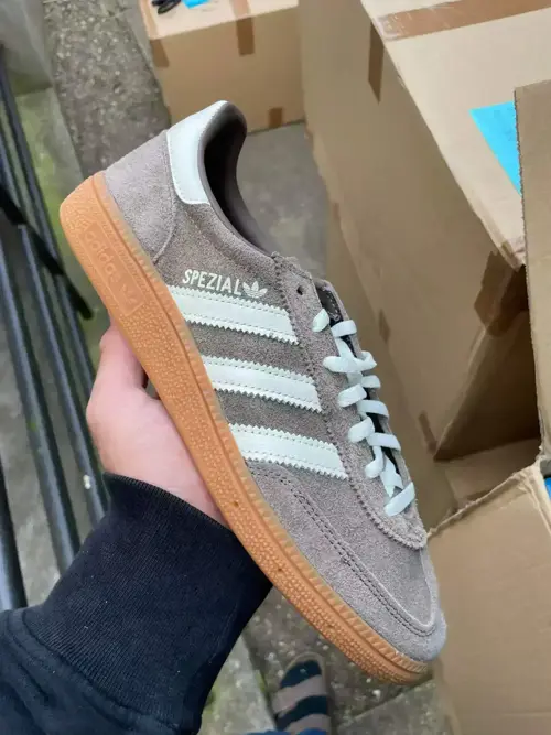 Adidas Handball Spezial Earth Strata / Off White / Gum