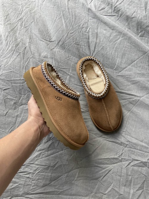 UGG Tasman Chestnut