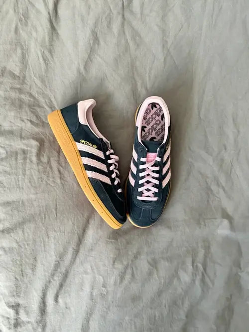 Adidas Handball Spezial Core Black / Clear Pink / Gum