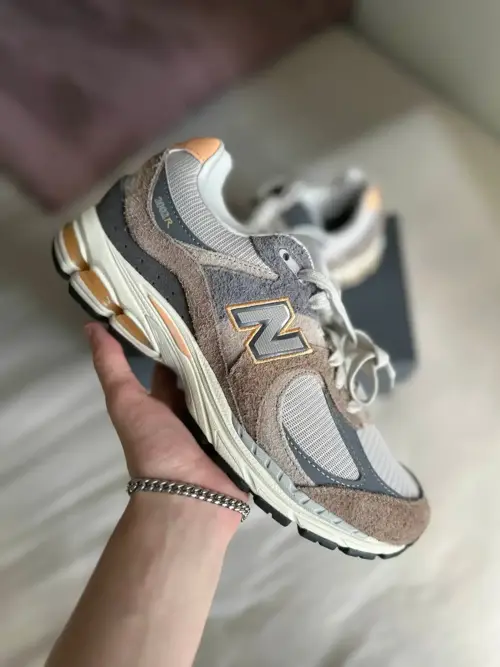 New Balance 2002R Andre