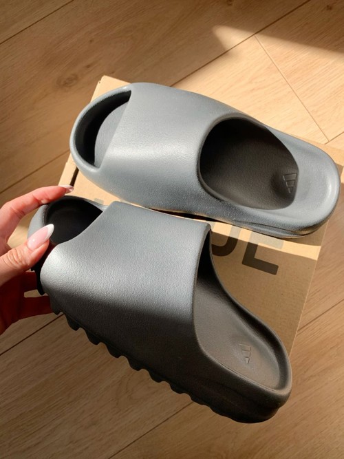 Yeezy Slide Slate Marine