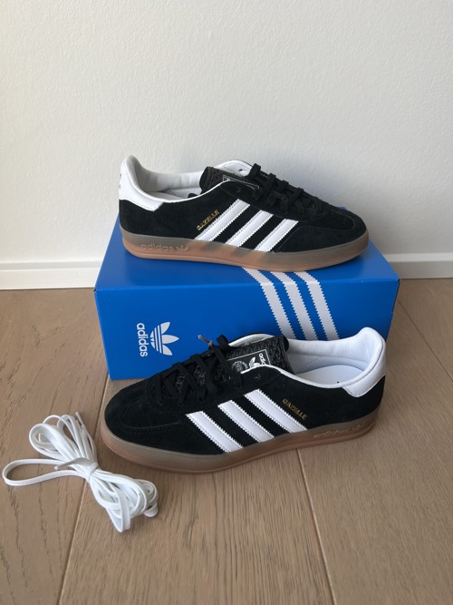 Adidas Gazelle Core Black / Cloud White / Core Black