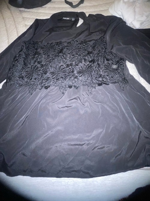 Pieces Bluser