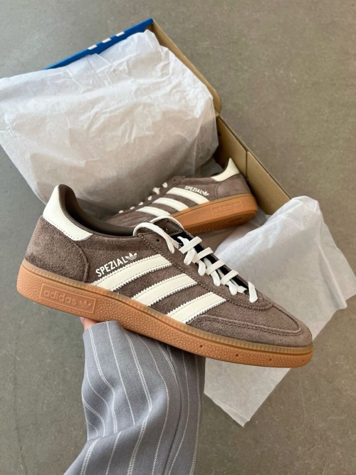 Adidas Handball Spezial Earth Strata / Off White / Gum