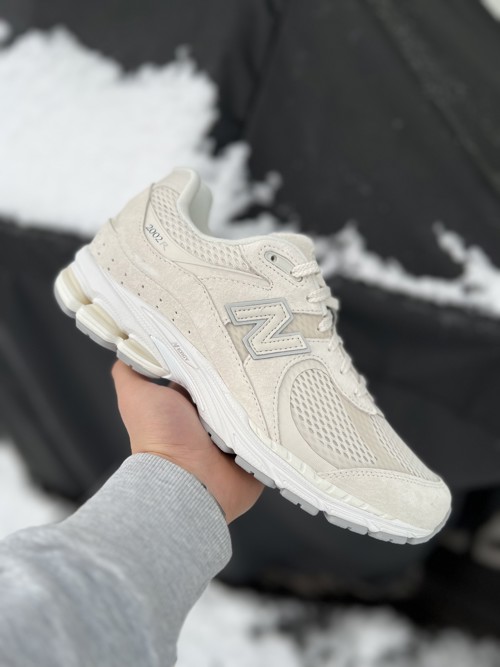 New Balance 2002R