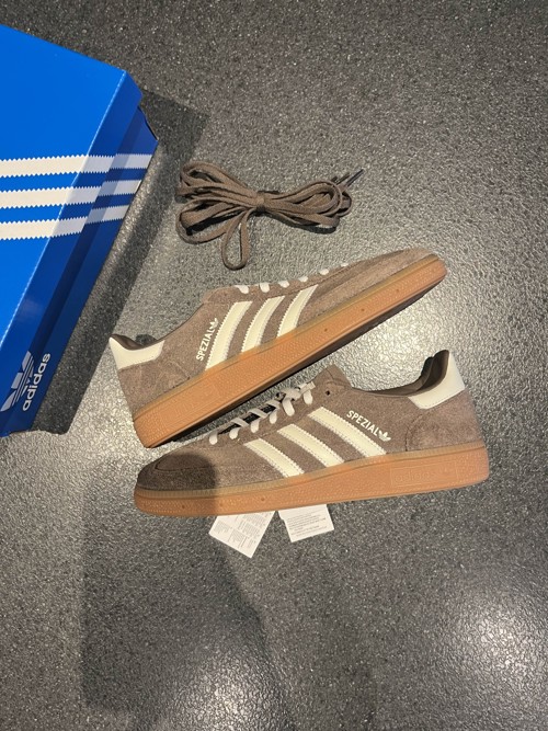 Adidas Handball Spezial Earth Strata / Off White / Gum