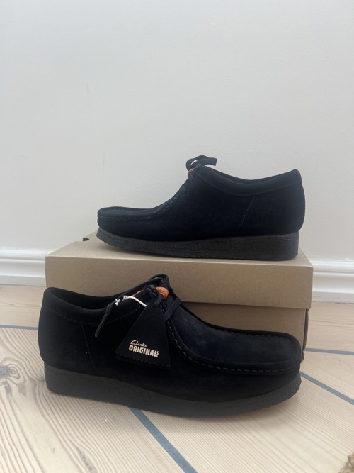 Clarks Wallabee Black Suede