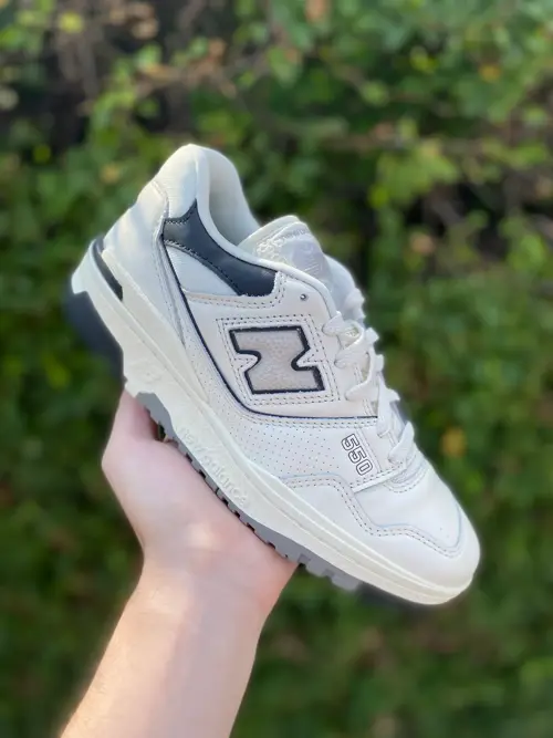 New Balance 550 Black / White