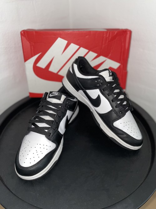 Nike Dunk Low Black White Panda