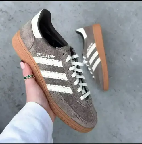 Adidas Handball Spezial Earth Strata / Off White / Gum