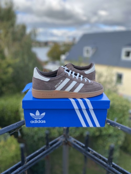 Adidas Handball Spezial Earth Strata / Off White / Gum