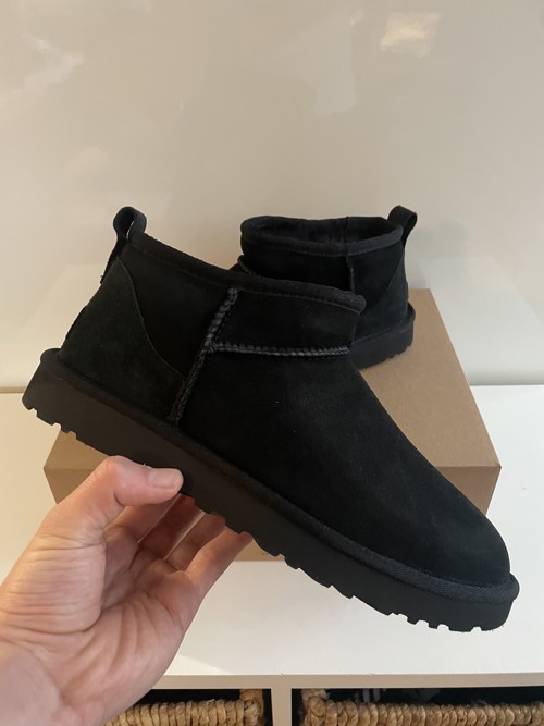 UGG Ultra Mini / Mini Boot Black