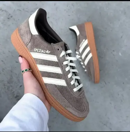 Adidas Handball Spezial Earth Strata / Off White / Gum