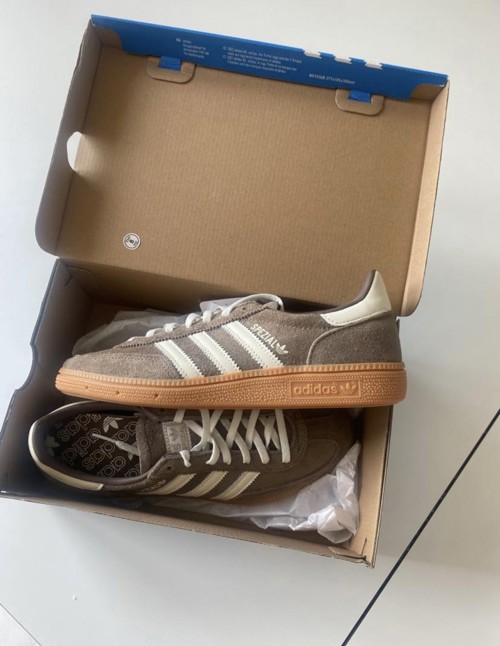 Adidas Handball Spezial Earth Strata / Off White / Gum