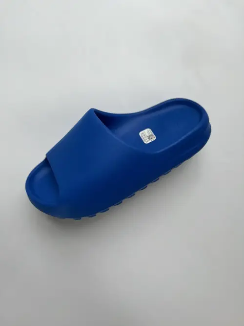 Yeezy Slide Azure