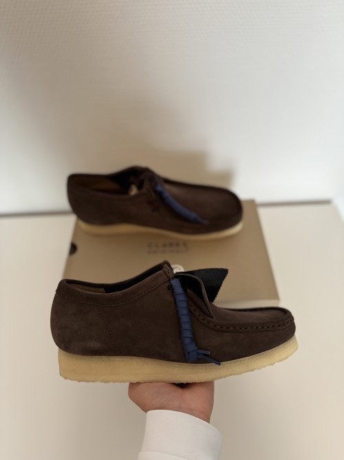 Clarks Wallabee Dark Brown Suede