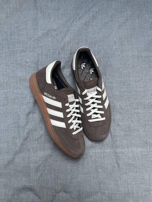 Adidas Handball Spezial Earth Strata / Off White / Gum