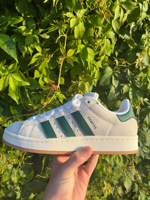 Adidas Sneakers