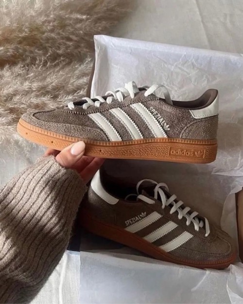 Adidas Handball Spezial Earth Strata / Off White / Gum