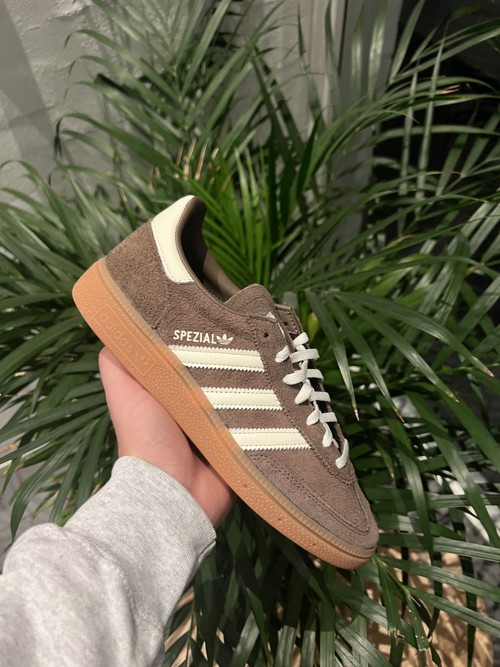 Adidas Handball Spezial Earth Strata / Off White / Gum