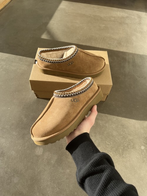 UGG Tasman Chestnut