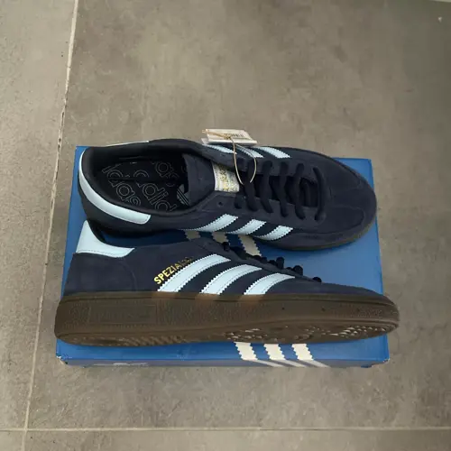 Adidas Handball Spezial Collegiate Navy / Clear Sky / Gum