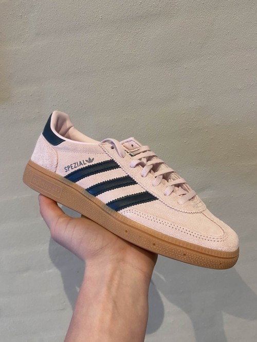 Adidas Handball Spezial Clear Pink / Arctic Night / Gum