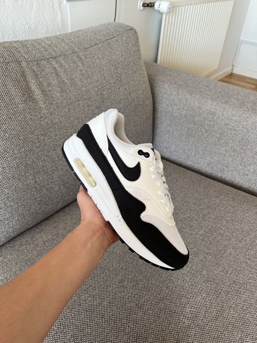 Nike Air Max 1 White Black Neutral Grey