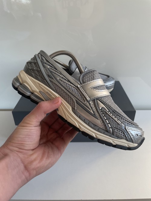 New Balance 1906L Metallic Silver