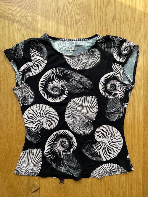 Baum und Pferdgarten T-shirts