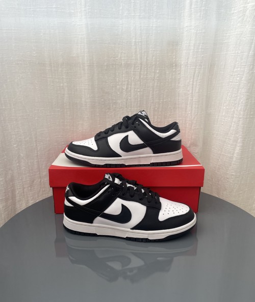 Nike Dunk Low Black White Panda