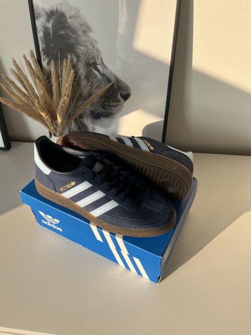 Adidas Handball Spezial Collegiate Navy / Clear Sky / Gum