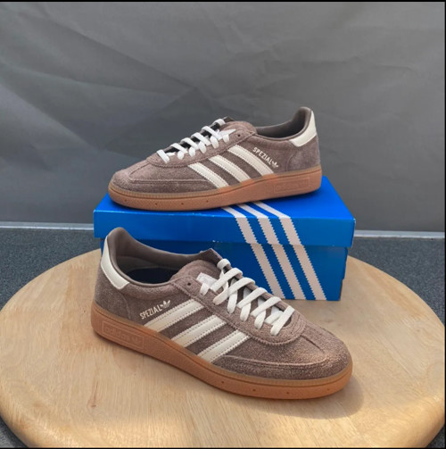 Adidas Handball Spezial Earth Strata / Off White / Gum