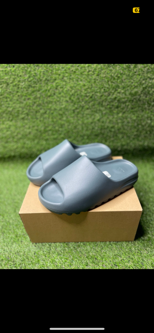 Yeezy Slide Slate Marine