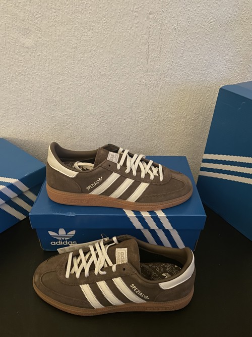 Adidas Handball Spezial Earth Strata / Off White / Gum