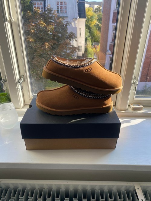 UGG Tasman Chestnut