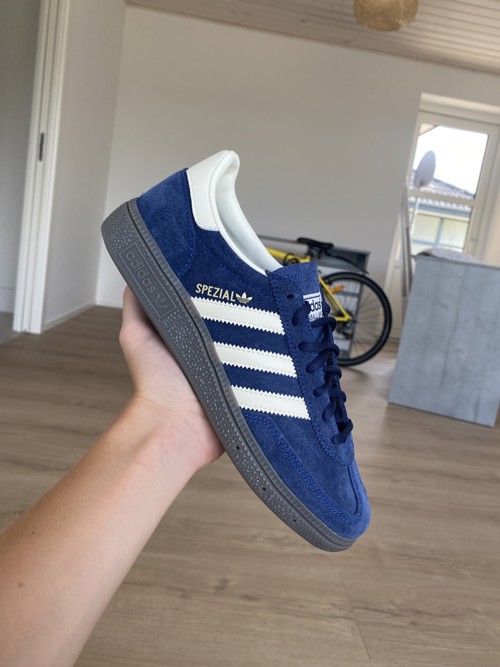 Adidas Handball Spezial Night Indigo / Dark Blue / White