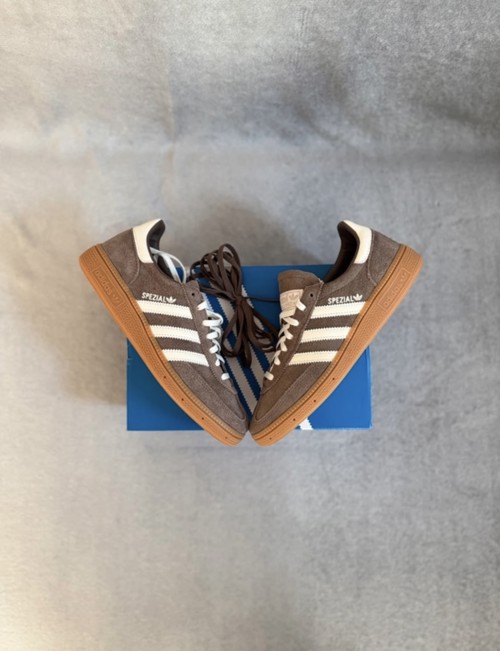 Adidas Handball Spezial Earth Strata / Off White / Gum