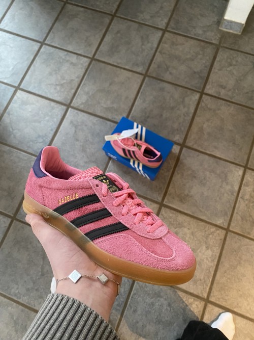 Adidas Gazelle Bliss Pink / Core Black / Collegiate Purple