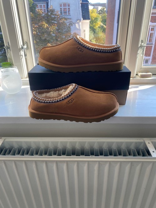 UGG Tasman Chestnut