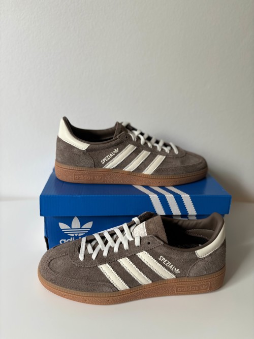 Adidas Handball Spezial Earth Strata / Off White / Gum