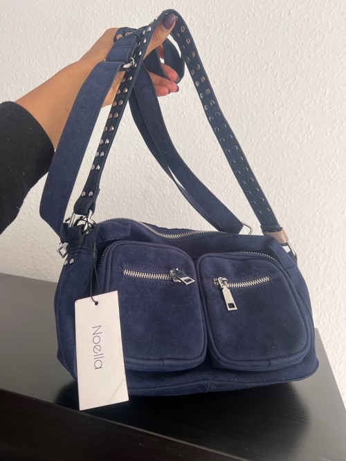 Noella Crossbody-tasker