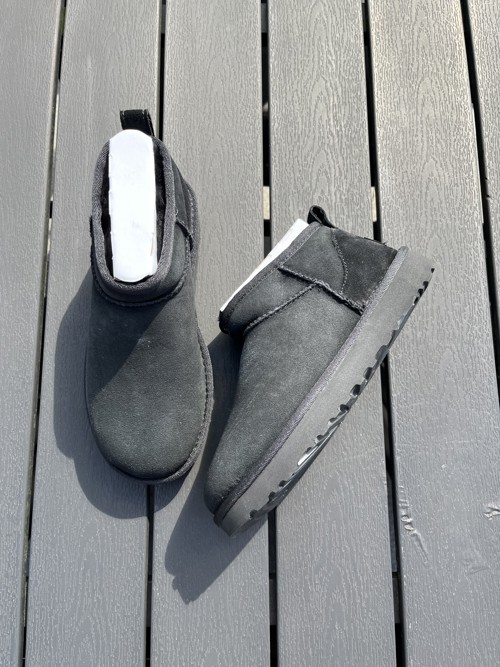 UGG Ultra Mini / Mini Boot Black