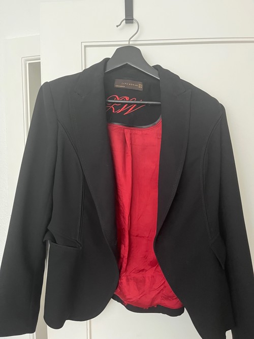 Zara Blazere