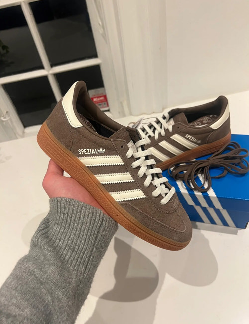 Adidas Handball Spezial Earth Strata / Off White / Gum