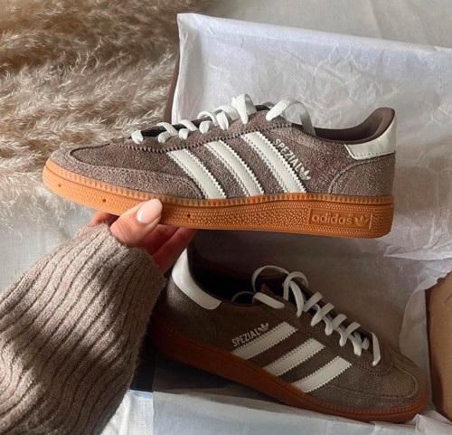 Adidas Handball Spezial Earth Strata / Off White / Gum