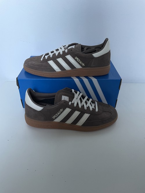 Adidas Handball Spezial Earth Strata / Off White / Gum